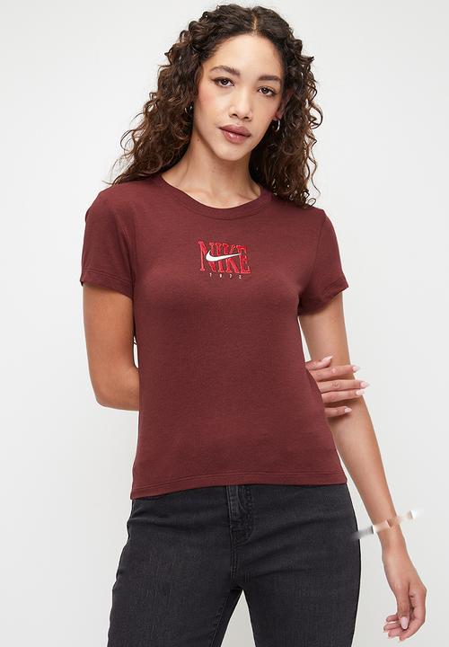 red nike tee