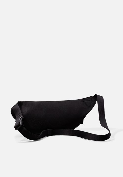 Calvin Klein - Sport Essentials Waistbag38 M - Black
