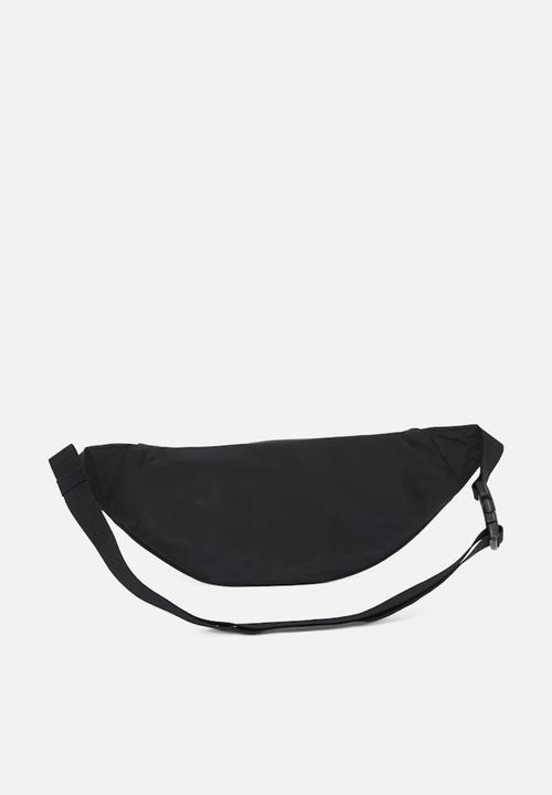Calvin Klein - Sport Essentials Waistbag38 M - Black