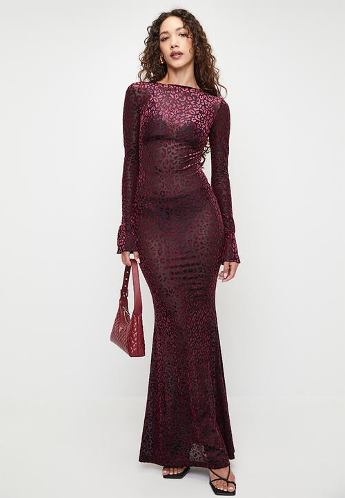 SISSY BOY - TEMPTING: Longsleeve Maxi Dress With An Open Back - Burgundy/ Black