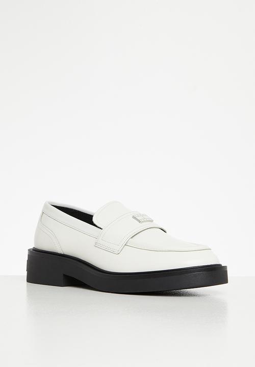 Tommy Hilfiger - Hardwear leather loafer - ecru