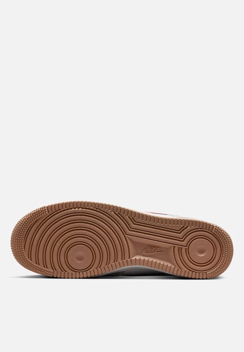 Nike - AIR FORCE 1 '07 LV8