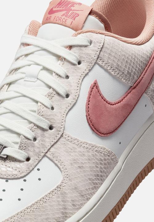 Nike - AIR FORCE 1 '07 LV8