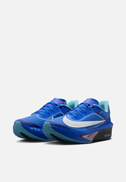 Nike - Nike Fly 6 PRM