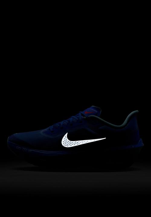 Nike - Nike Fly 6 PRM