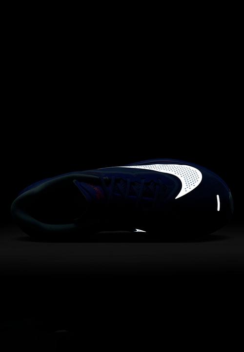 Nike - Nike Fly 6 PRM