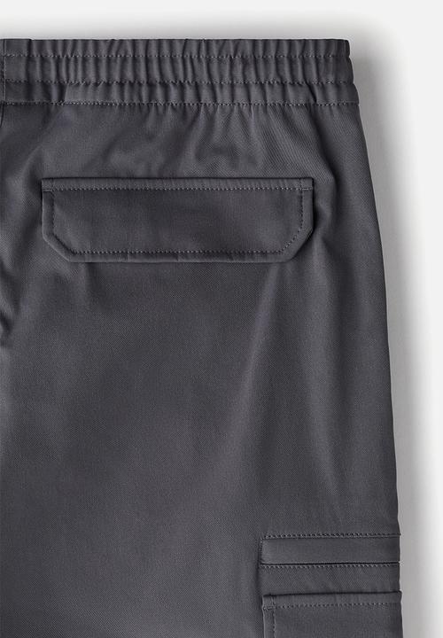 H&M - Slim fit cargo trousers - dark grey