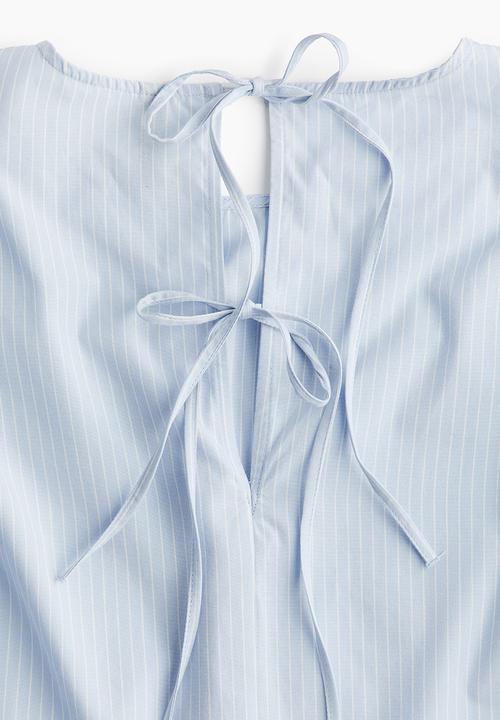 H&M - Tie-detail cotton blouse - light blue striped