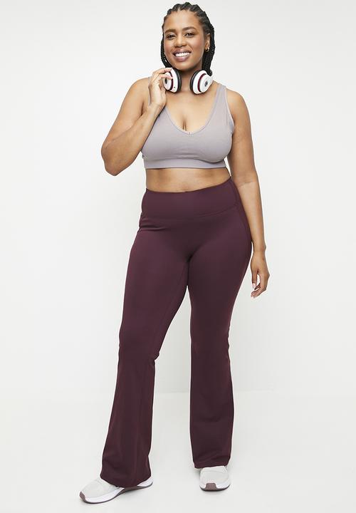 Cotton On - Plus Ultra Soft Studio Flare - Dark Oak