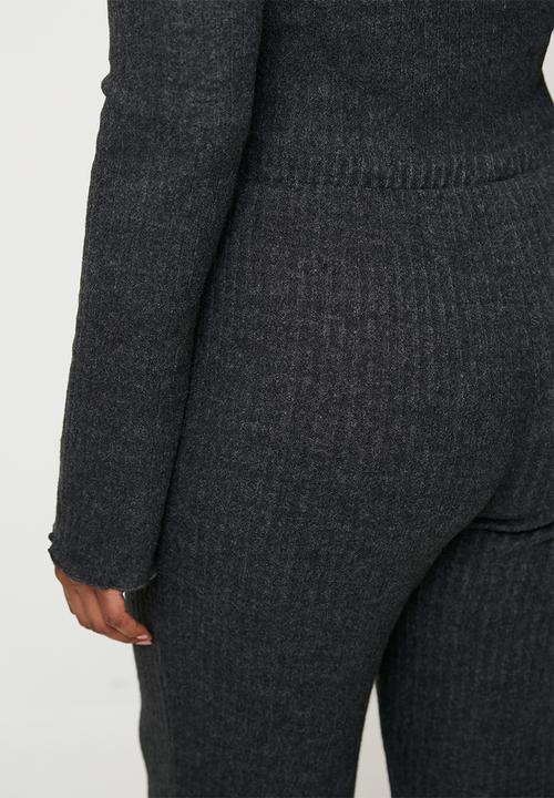 Cotton On - Plus Super Soft Ribbed Straight Leg Pant - Ebony Marle
