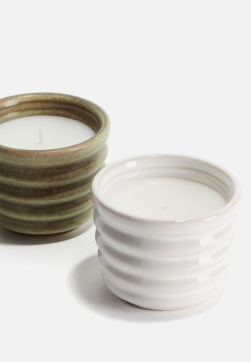 H&M - Scented candle in a stoneware holder - white/sublime patchouli