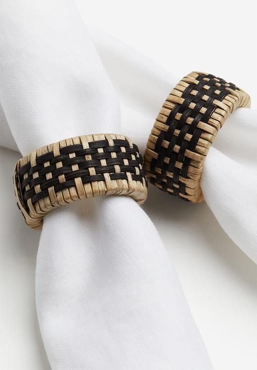 H&M - 2-Pack rattan napkin rings - black/beige