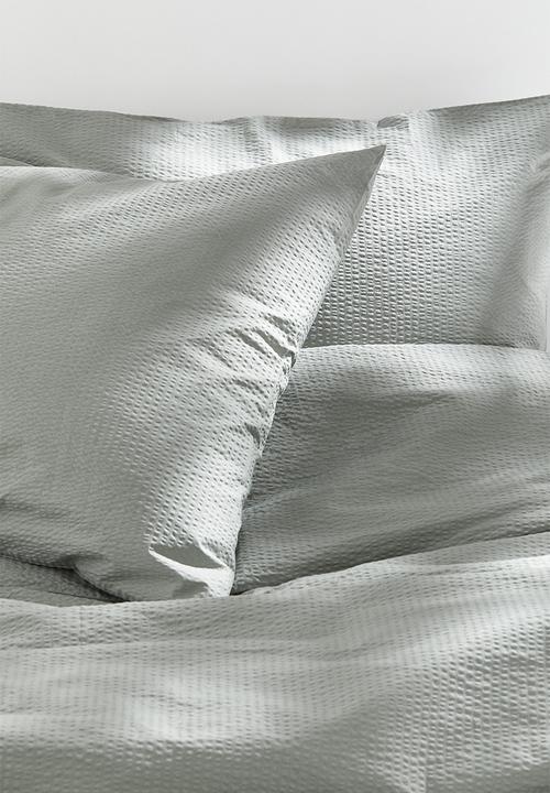 H&M - Seersucker double/king size duvet cover set - light dusty green