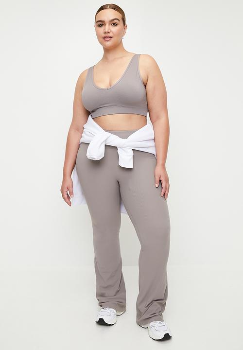 Cotton On - Plus Reform Rib Flare - All Spice