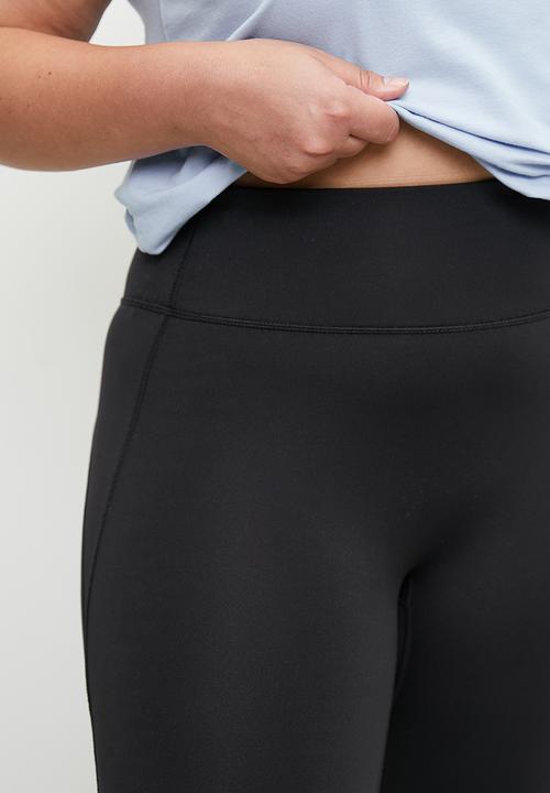 Cotton On - Plus Ultra Soft Studio Flare - Black