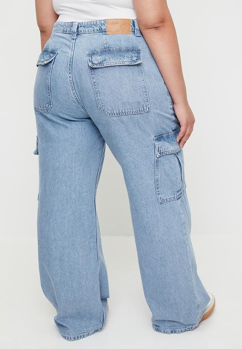 Cotton On - Plus Relaxed Cargo Jean - Cleanwater Blue