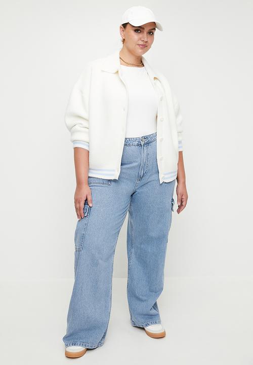 Cotton On - Plus Relaxed Cargo Jean - Cleanwater Blue