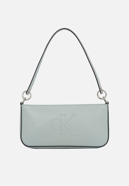 Calvin Klein - Sculpted shoulder pouch25 deboss - slate gray