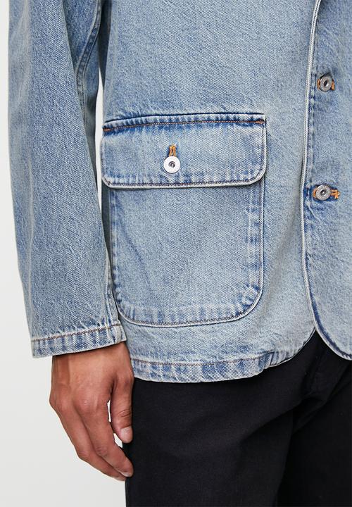 Levi’s® - Mission denim blazer - keeping it classy