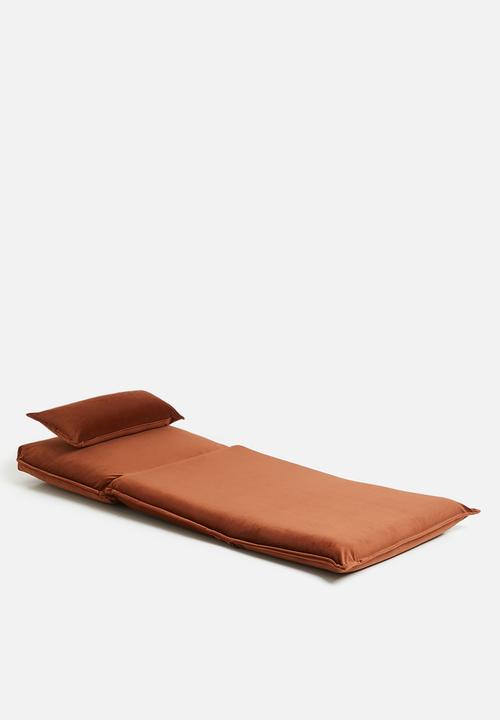 Sixth Floor - Astrid sleeper single seater - rust