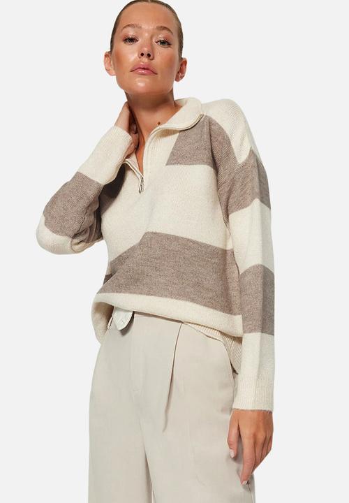 Trendyol - Soft texture zipper knitwear sweater - beige 
