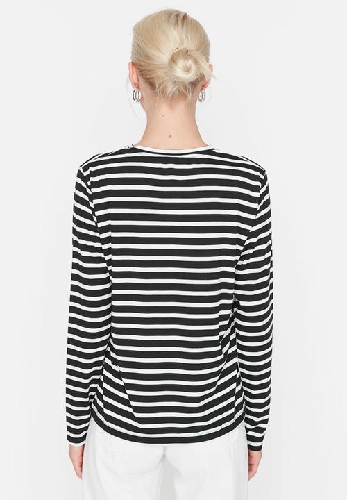 Trendyol - Striped crew neck Knitted t-shirt - black 
