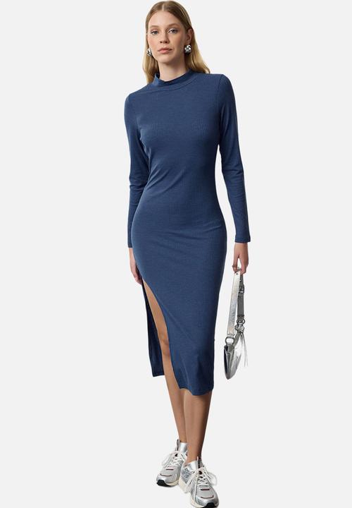 Trendyol - Ribbed Deep Slit Detailed Fitted Midi Stretchy Knitted Dress - Indigo