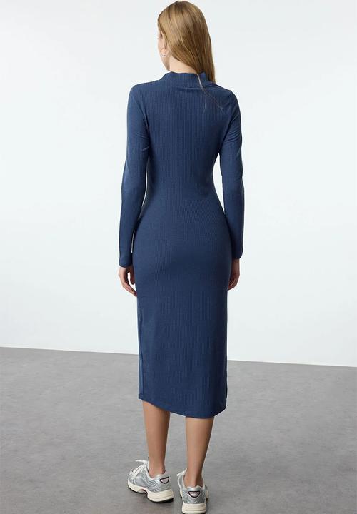 Trendyol - Ribbed Deep Slit Detailed Fitted Midi Stretchy Knitted Dress - Indigo