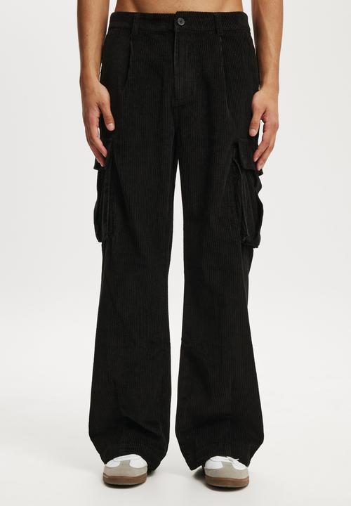 Cotton On - Baggy pleat cargo pant - black cord