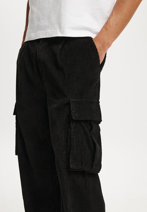 Cotton On - Baggy pleat cargo pant - black cord