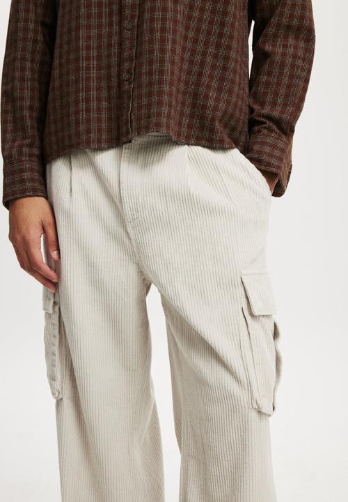 Cotton On - Baggy pleat cargo pant - light stone cord