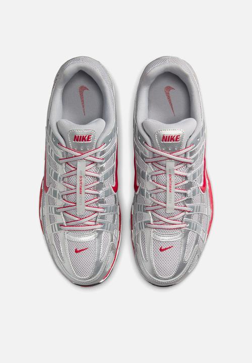 Nike - Nike P-6000