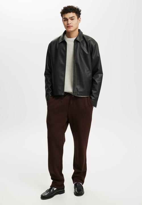 Cotton On - Relaxed track pant - dark oak