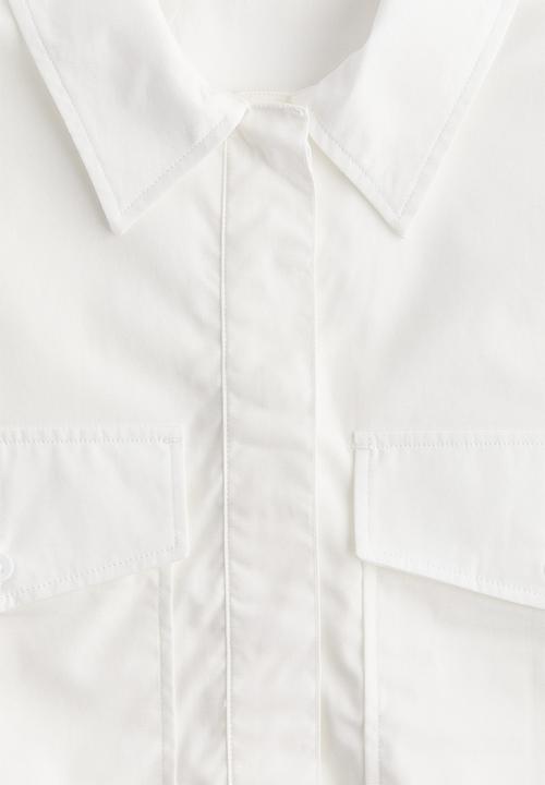 H&M - Cropped cargo shirt - white