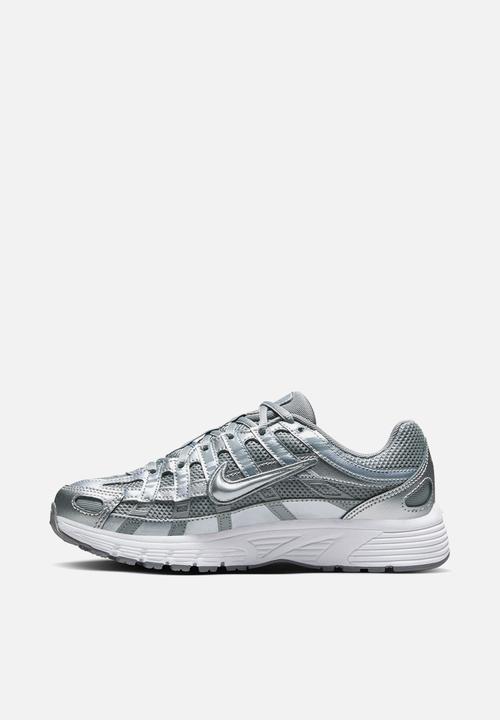 Nike - Nike P-6000 Grade School