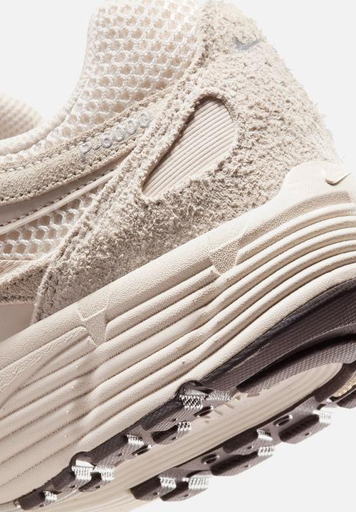 Nike - NIKE P-6000 SE