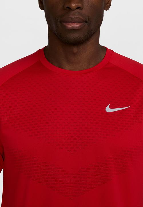 Nike - Stride  Dri-FIT ADV Short-Sleeve Running Top- University Red