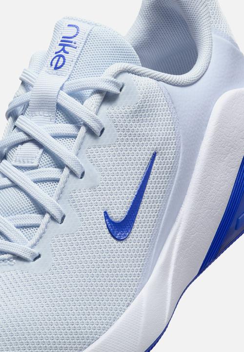 Nike - Nike Bella 7