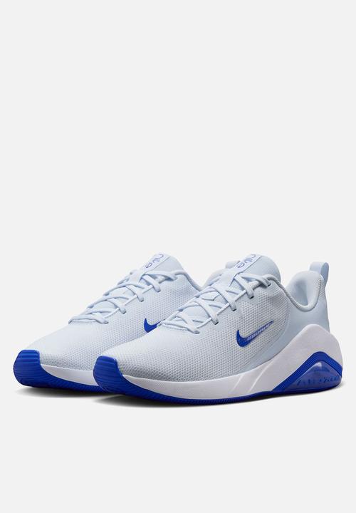 Nike - Nike Bella 7