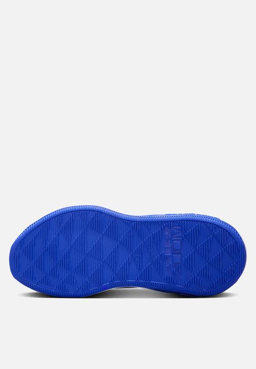 Nike - Nike Bella 7