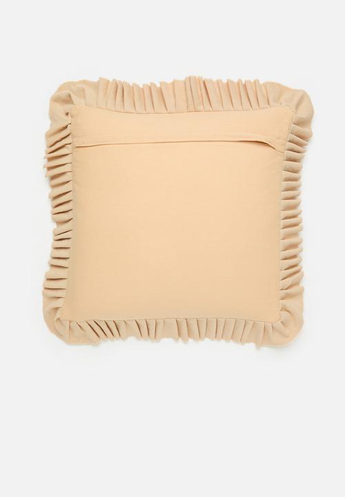 Sixth Floor - Frilo velvet cushion cover - Blush