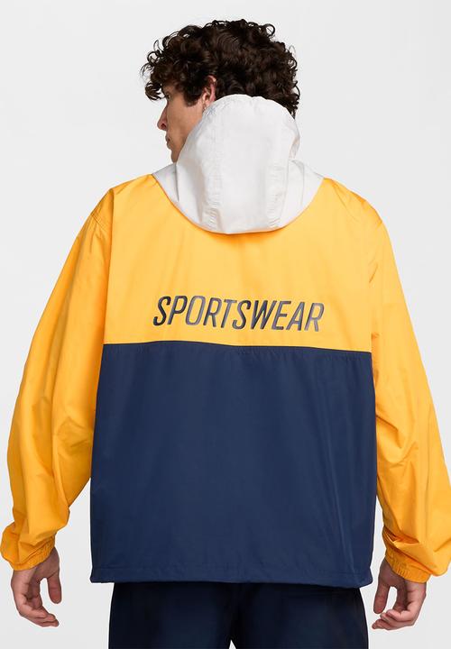 Nike - Club Marina Graphics Anorak - University Gold