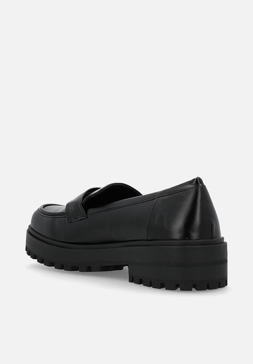 Cotton On - Lauren lug sole loafer - black textured