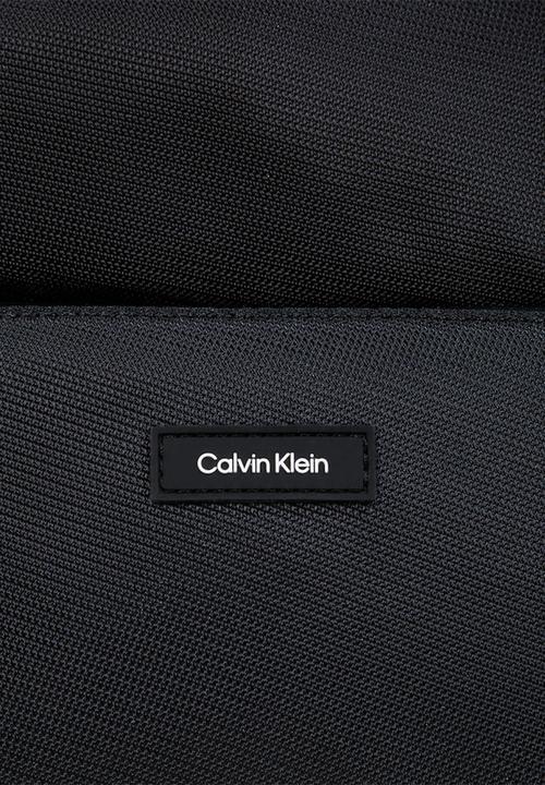 Calvin Klein - Ck Essential Tech Xbody - Ck Black