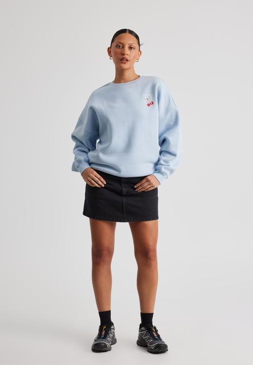 Factorie - Kendall Slouchy Crew - Cloud Blue/08 Cherry