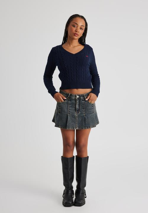 Factorie - Lena Cable Knit V Neck Sweater - Navy Blazer/Cherry