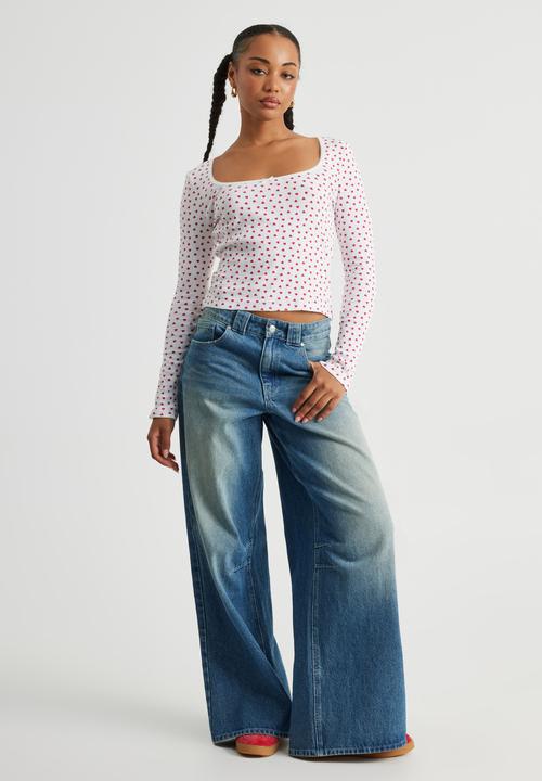 Factorie - Ava Pointelle Long Sleeve Top - White/Hearts