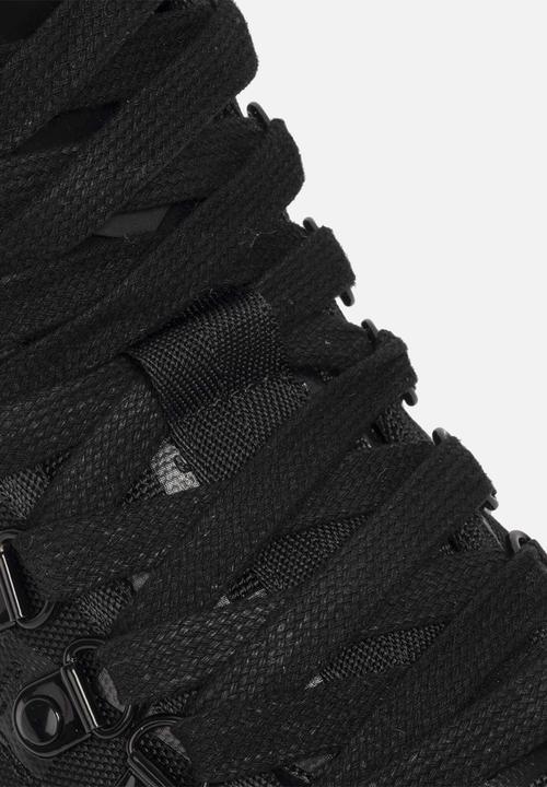 S.P.C.C - Surge Hewson Hi Sneakers - Black