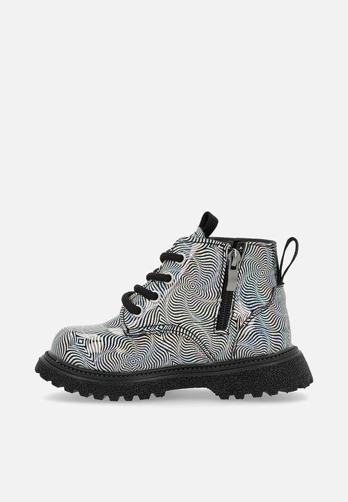 Pop Candy - Mettalic boots - silver & black 