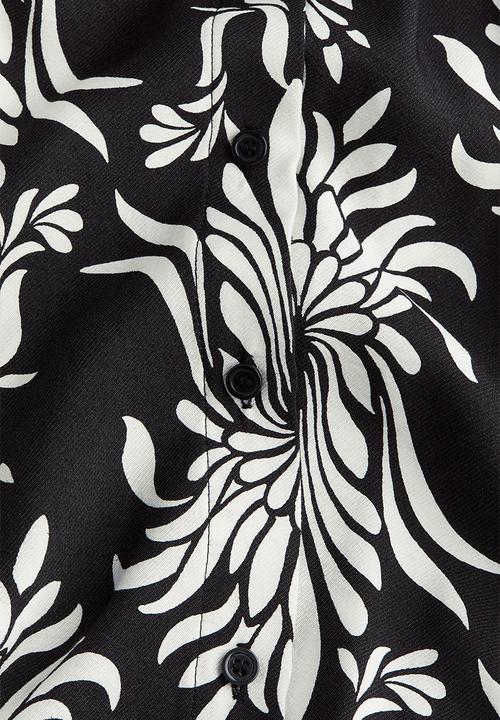 H&M - Collared midi dress - black & patterned